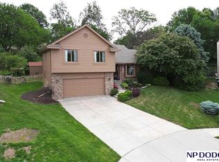 14992 Charles Cir, Omaha, NE 68154