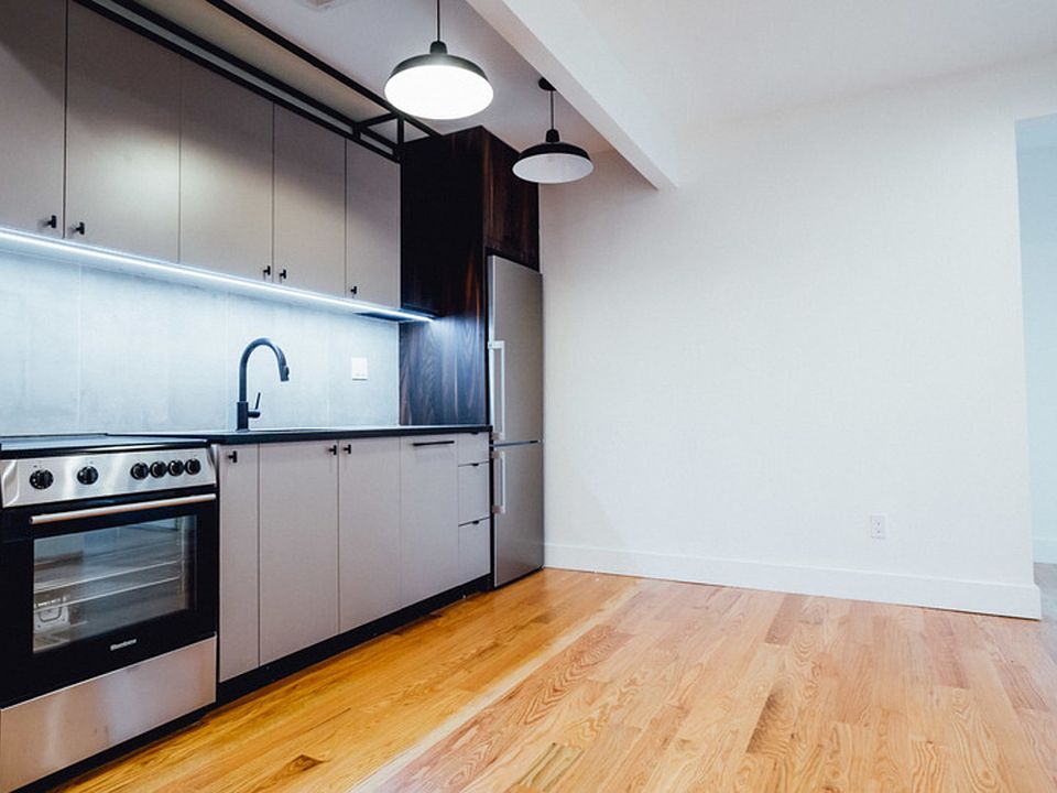 1st image of 620 Parkside Ave #6N