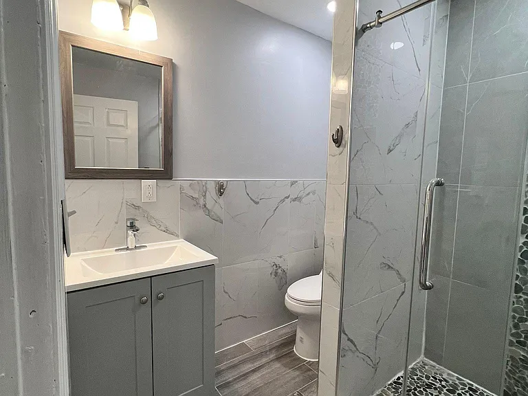 226 Duncan Ave #2 — Photo 3