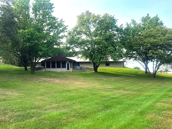 4848 W Albion Rd, Ligonier, IN 46767