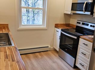 164 W Hill Rd #4B-1BA-1100SQFT, Gardiner, ME 04345