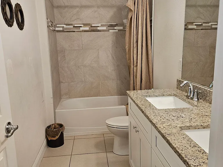 5768 NW Zenith Dr — Photo 8