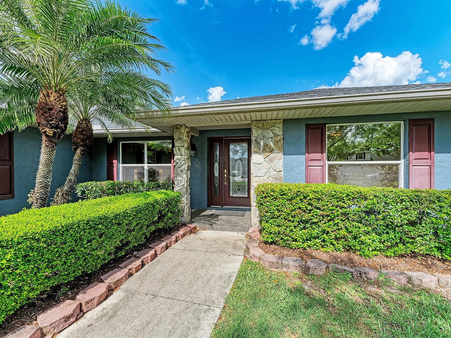 4 bed, 3417 sqft, $4,500 — Photo 3