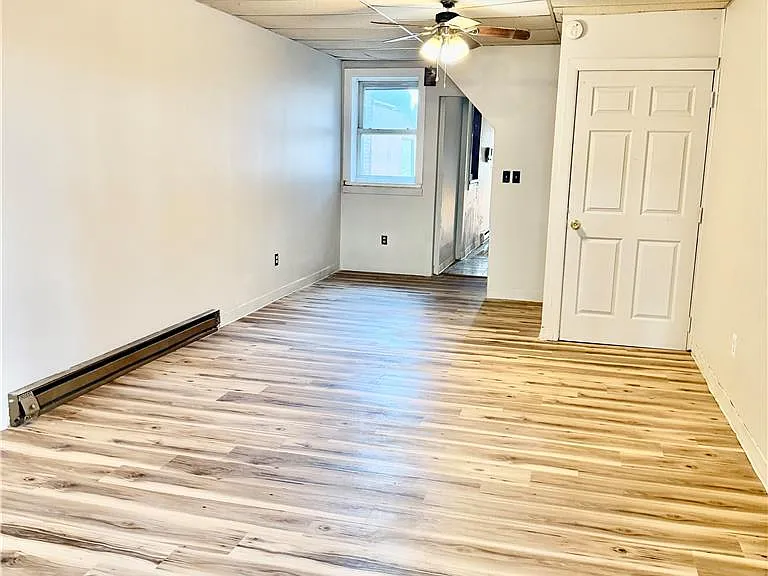 177 W Tilghman St — Photo 4