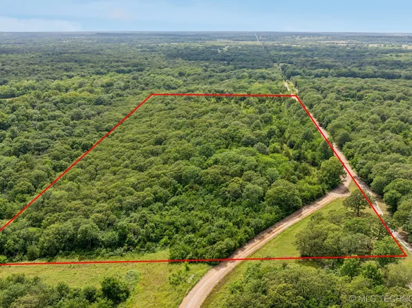 E 1020th Rd, Okemah, OK 74859