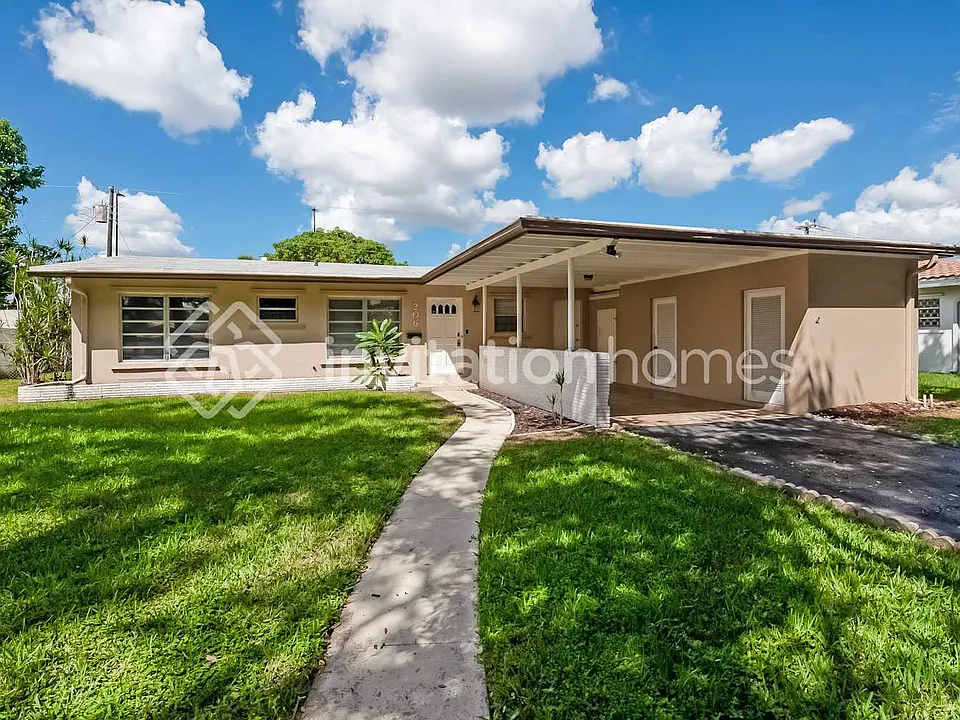206 S 57th Way