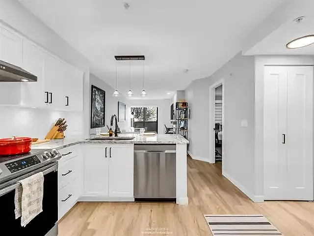 10866 City Pkwy #222 — Photo 3