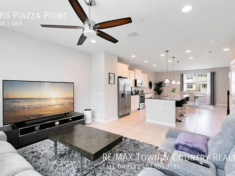 586 Piazza Point — Photo 27