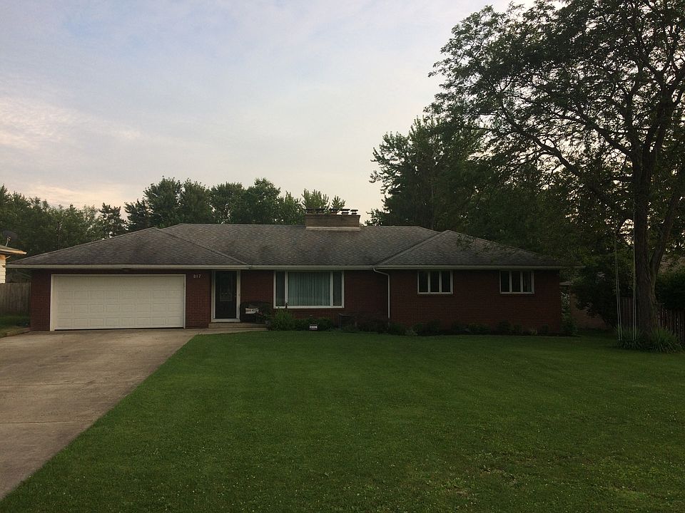 1st image of 817 Esther Ave