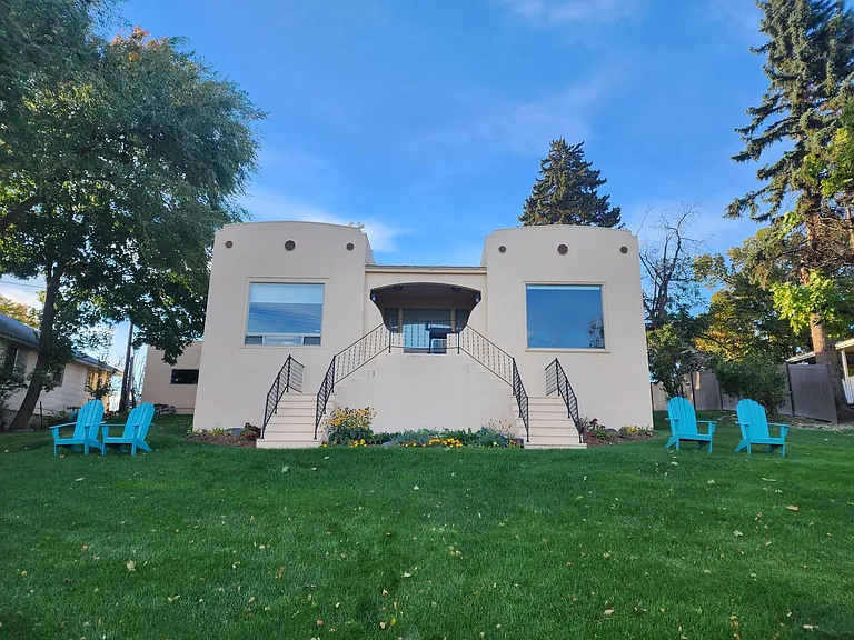 901 4th Ave E #2 — Photo 4