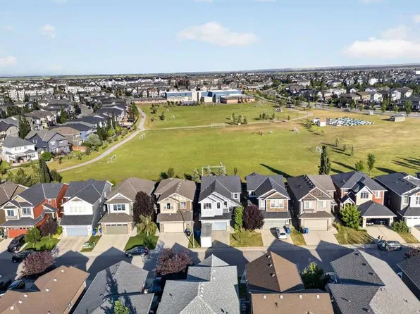 76 NW Auburn Glen Hts SE, Calgary, AB T3M 0N1