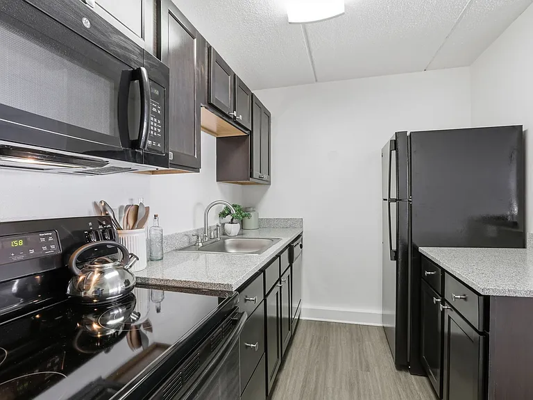 Legacy Student Living — Photo 19