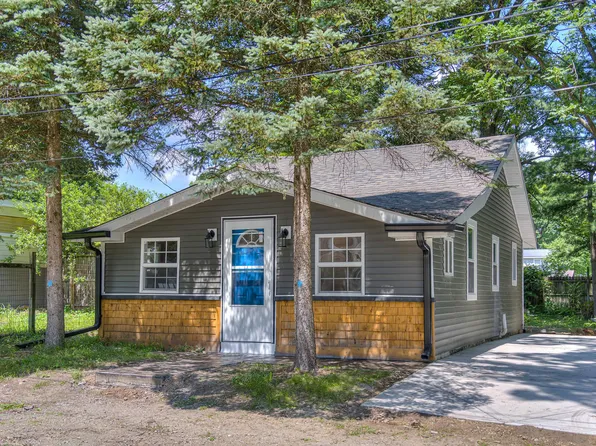2409 F Dr, Pleasant Lake, MI 49272