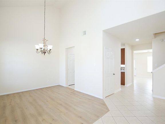 4th image of 7423 Boerne Creek Dr