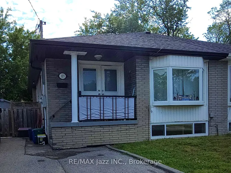 127 Lupin Dr #BASEMENT — Photo 2