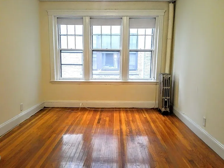 5 Lothian Rd — Photo 6