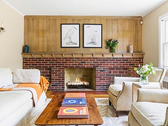 2nd image of 231 Moss Hill Rd
