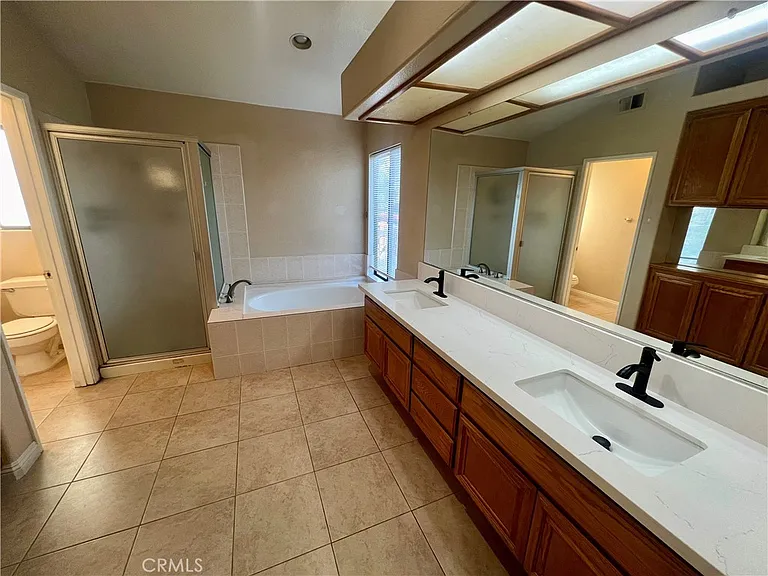 2909 Dorchester Cir — Photo 21