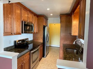 13 Skyline Dr Unit 12, Fishkill, NY 12524
