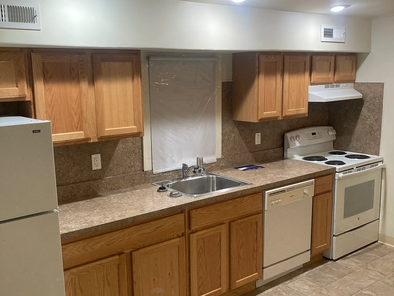 1 bed, 850 sqft, $1,450 — Photo 2