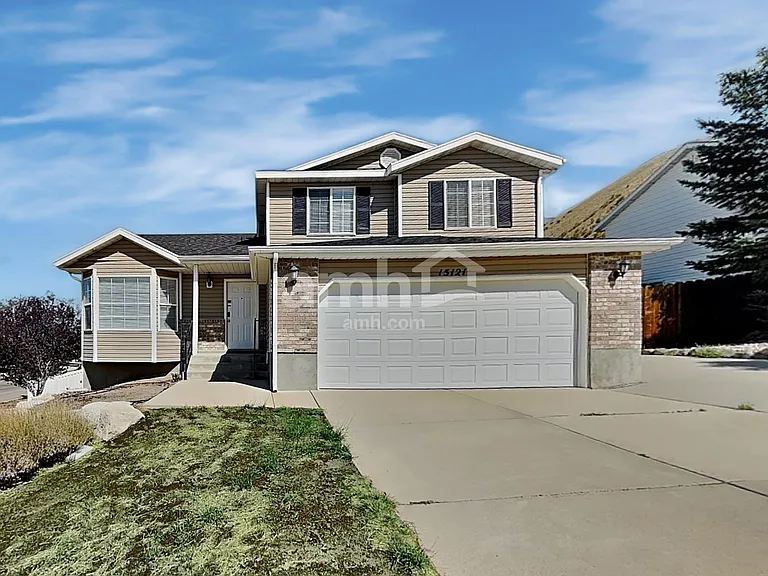 15121 S Moab Way — Photo 1