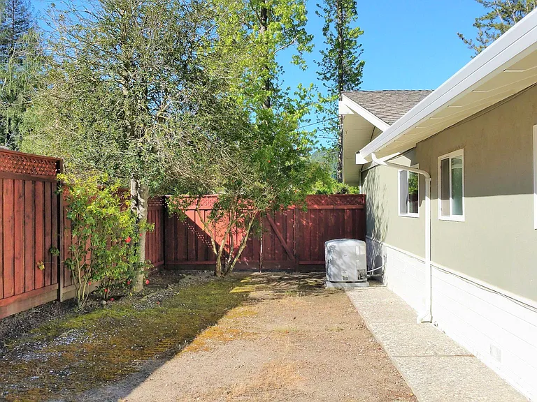 29 Thorndale Pl — Photo 32