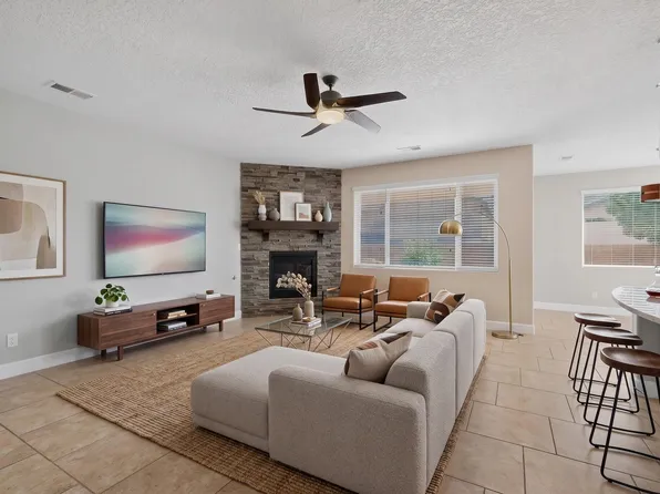 11920 Giacomo Ave, Albuquerque, NM 87123