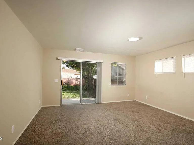 7046 Murietta Ave #7046 — Photo 21