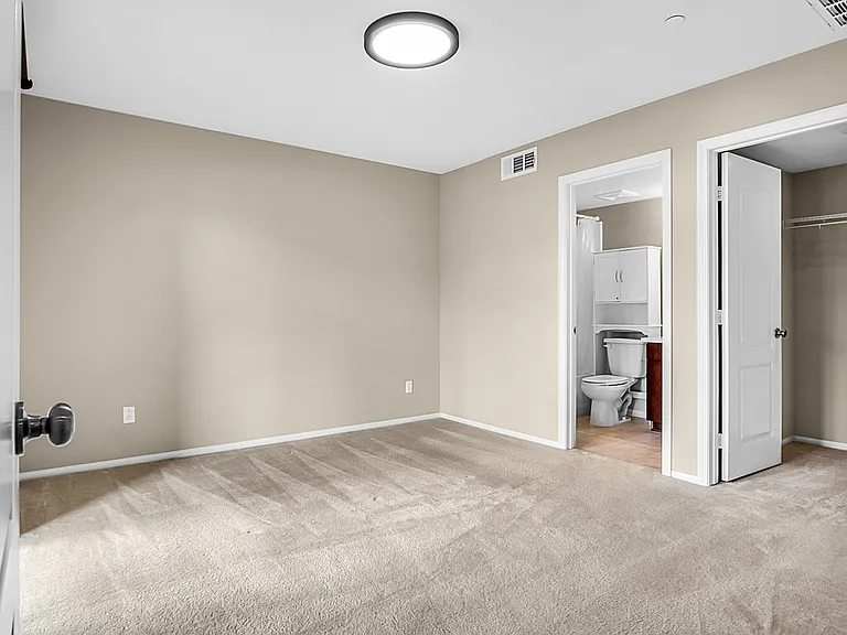 1870 Gladys Ave #107 — Photo 16