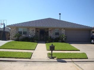 11240 Parkwood Ct S, New Orleans, LA 70128