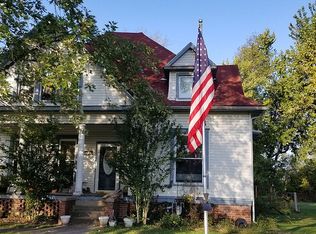 309 N Missouri St, Toledo, IL 62468
