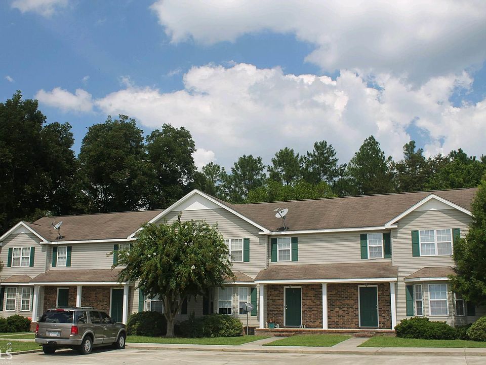 1st image of 453 Brannen Dr