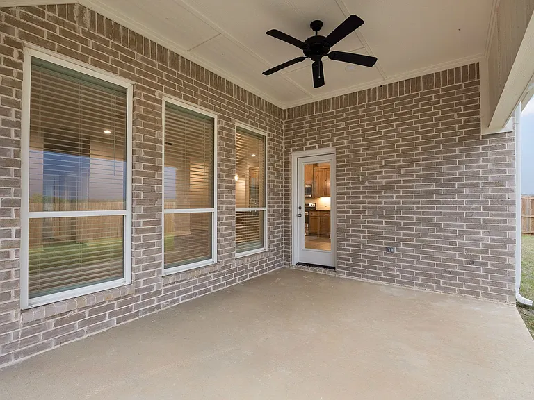 1617 Legacy Dr — Photo 20