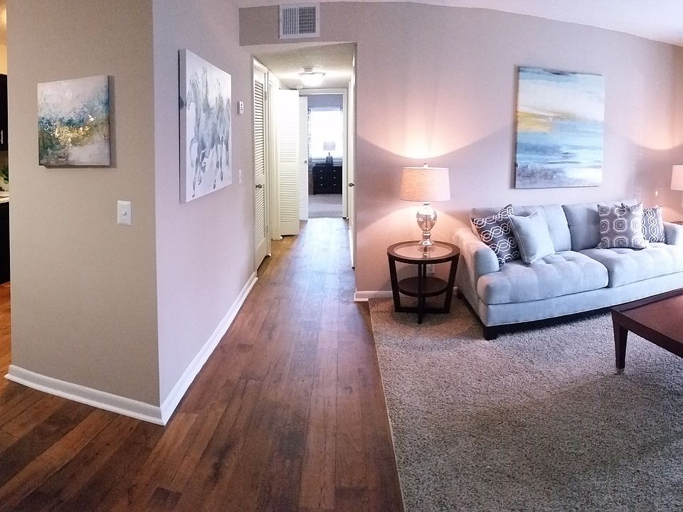 1st image of 2611 Scarlett Oak Ct