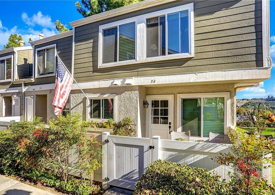 1st image of 34 Birchwood Ln