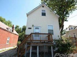 122 E Cartwright Ave, Saint Louis, MO 63125