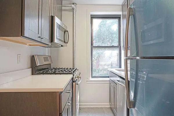 Rented by Compass | media 7