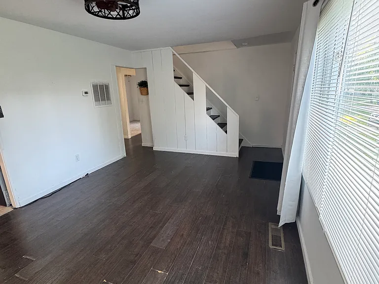 20216 Butternut Ln — Photo 5
