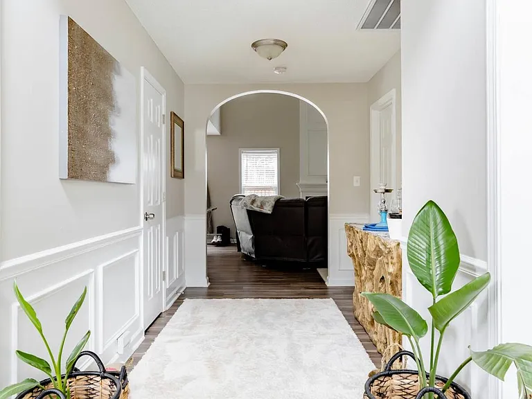 Glenover Cir — Photo 4