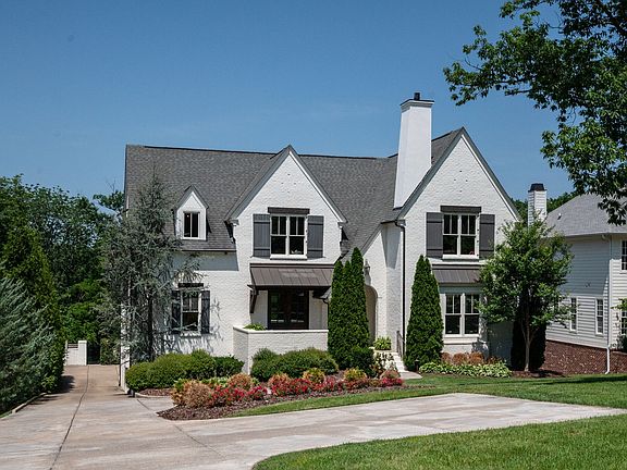 2nd image of 4017 Sunnybrook Dr