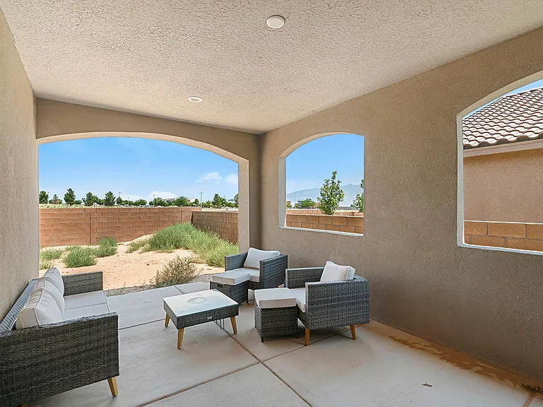 4453 Skyline Loop NE — Photo 19