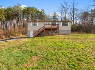 115 Valley View Ln, Heiskell, TN 37754
