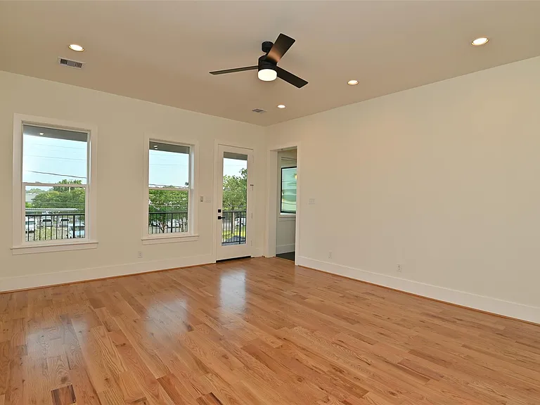 1733 Du Barry Ln — Photo 27