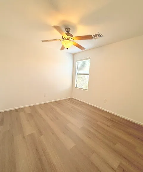 10949 W Pierson St — Photo 10