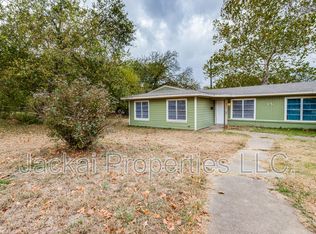 15 Macarthur Dr APT A, Denison, TX 75020