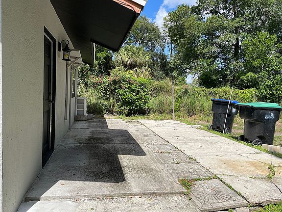 4th image of 11 N Buena Vista Ave