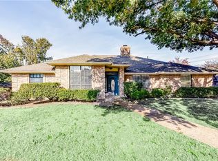 2403 Morian Cir, Carrollton, TX 75007
