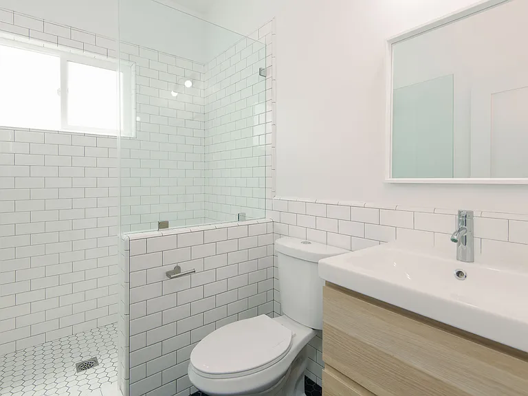 900 S Orange Grove Ave #203 — Photo 17
