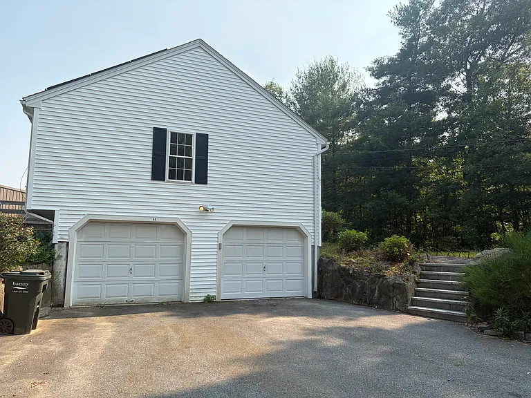 44 Plain St — Photo 10