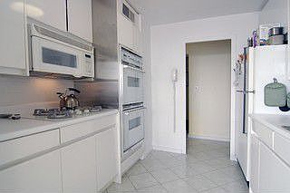 4th image of 3440 N Lake Shore Dr APT 8G